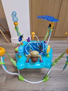 Finding Nemo baby bouncer
