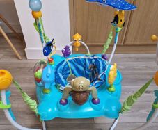 Finding Nemo baby bouncer