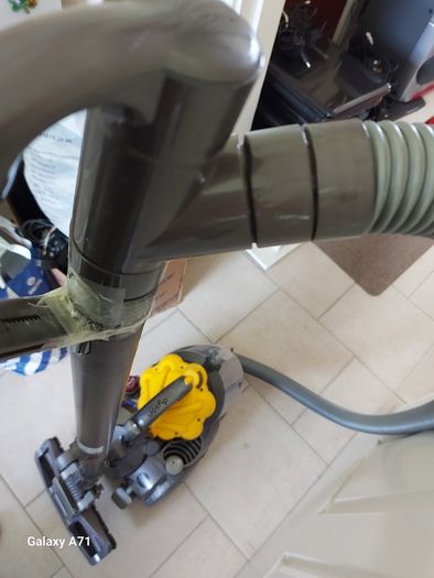 DYSON DC19 T Multifloor Vacuum Cleaner, in perfect working order