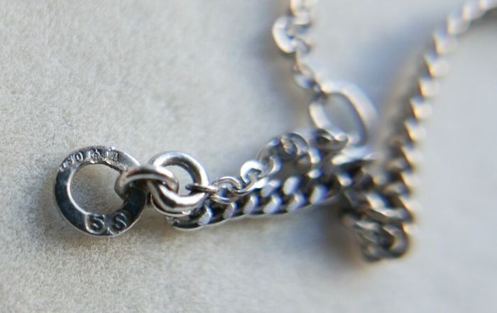 Vintage Circa 1990s 18k white Gold 750 Natural Diamonds and Sapphire Decorated Necklace L 13,5" - 10,80g