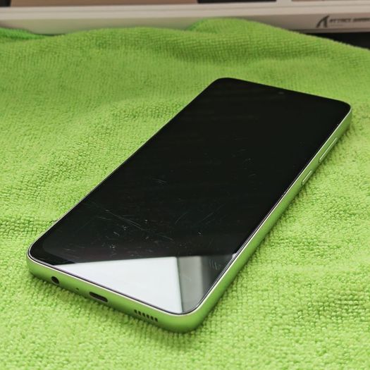 Samsung A05 64GB Green Unlocked Okay Condition