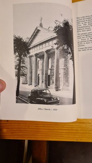 GALWAY. The History Of Saint Francis Parish GALWAY. By Mary  Naughten.  In Good Condition. Paperback.
