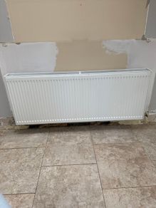 2 Double Wall Radiators (white)