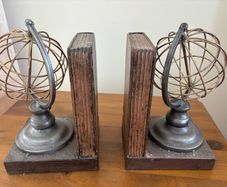 Bookends