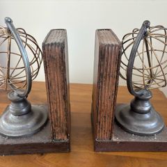 Bookends