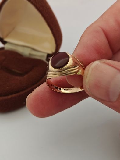 9ct Gold Ring - Size O - Fully Hallmarked