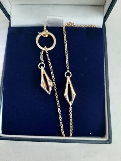 New 10kt gold pendant and chain
