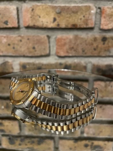 TAG Heuer 2000 Professional - Mens Wristwatch