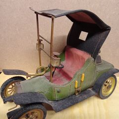 Vintage Ford Model T Car / Lighter