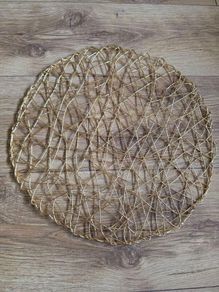 12 Gold Circular Table Centrepiece Mats