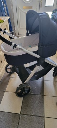 Baby Elegance Drift buggy with bassinet and seat