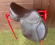 Pony Jumping Saddle  16in Selleria De Garda