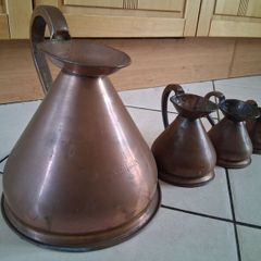 Graduated set Copper Haystack tavern measure Jugs