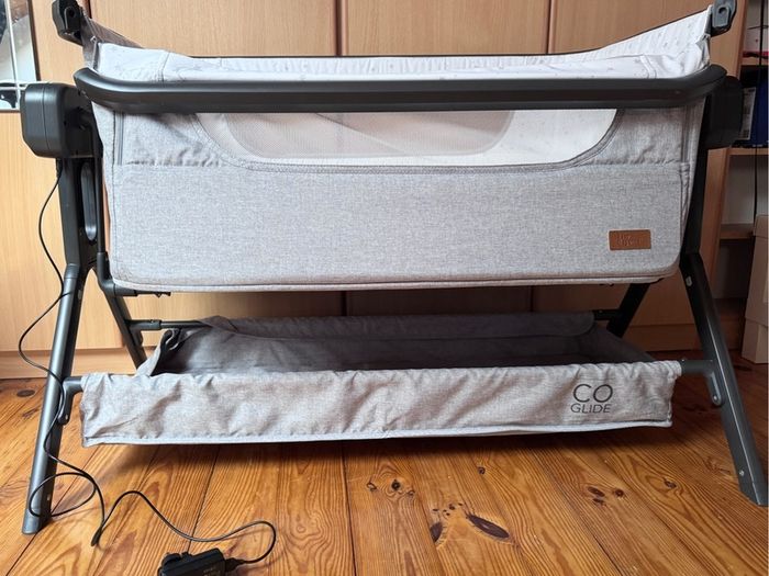 Baby Elegance Co-Glide Electric Bedside Crib