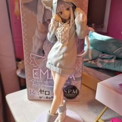Emilia Re:Zero figure