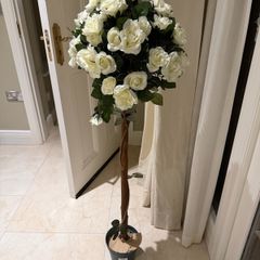 Artificial white rose tree
