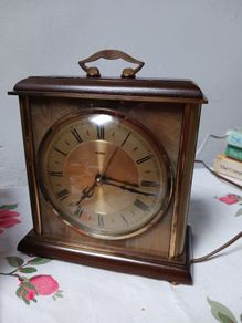 Vintage Electric Mantle Clock