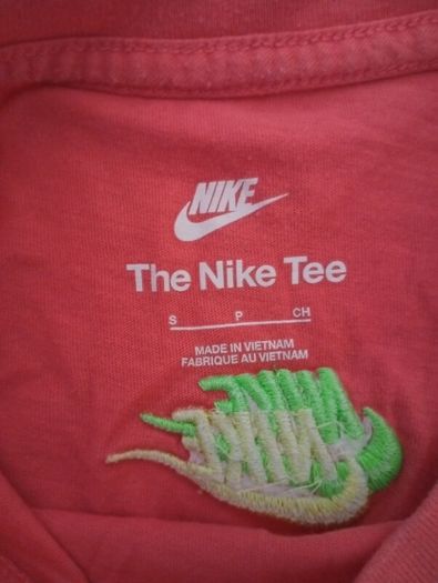 Nike T-shirt