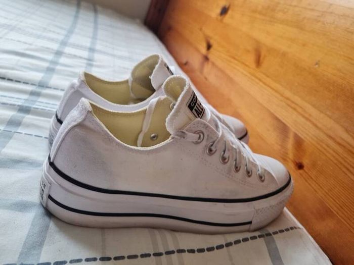 Converse chuck Taylor platform low Size 5 eu 37.5 white canvas in excellent condition