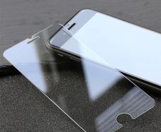 iPhone 6 / 6S Screen Protector (2 Pack)