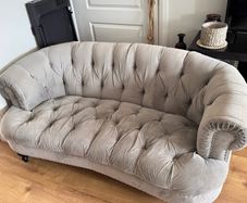 Luxury Grey/Silver Velvet Chesterfield 2-Seater Sofa