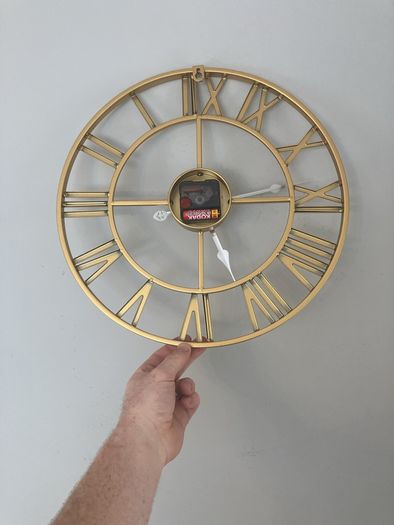 Wall clock
