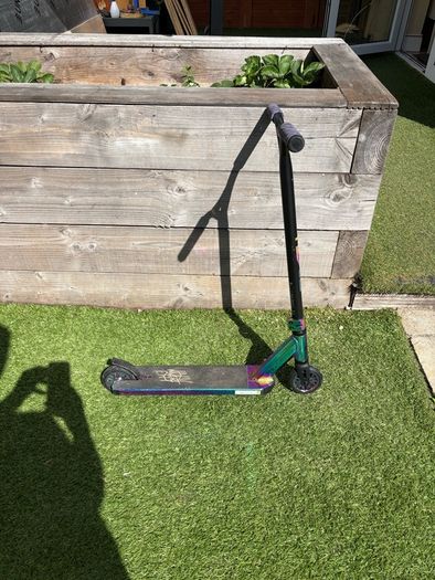Stunt scooter