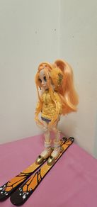 Rainbow High Fashion Doll Poppy Rowan Winter Break W/Skis