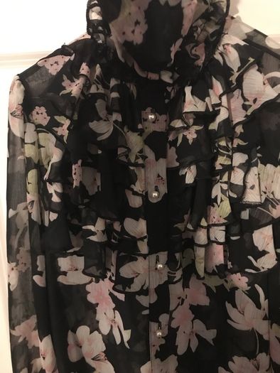 Beautiful new river island blouse rrp 38 pounds