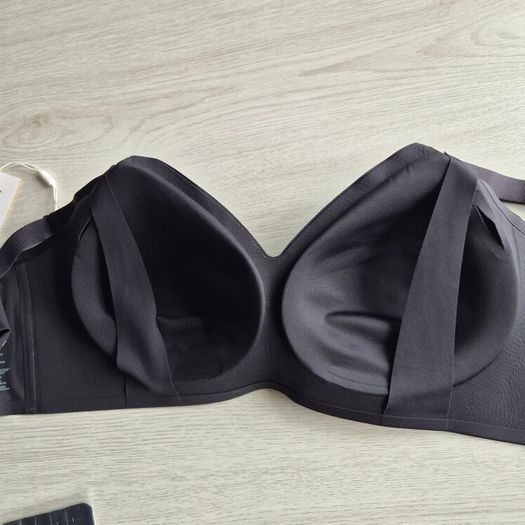 Momcozy Nursing Bra, Seamless,  Size 3XL