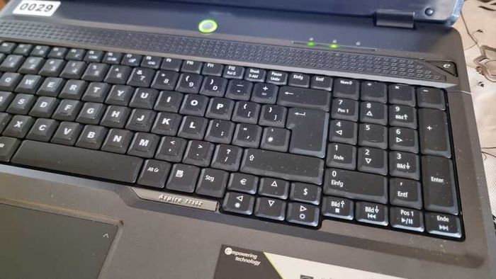 Laptop Acer 7730z, working good.