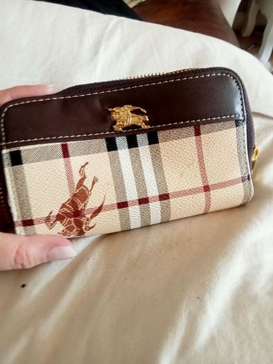 Burberry wallet