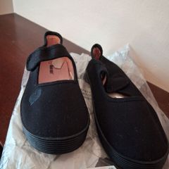 Girls Black Pumps