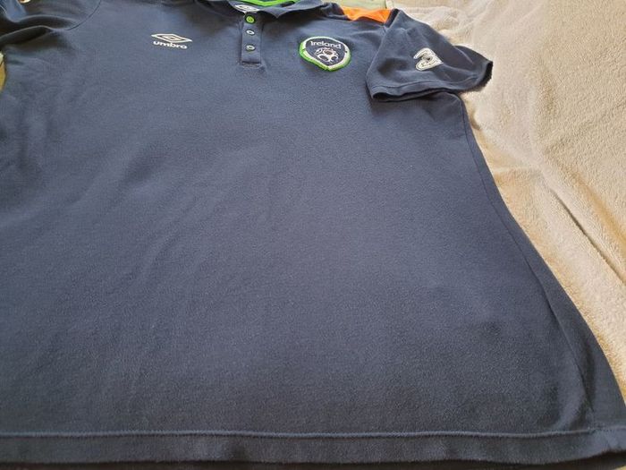 Ireland Football Polo Training Shirt 2015 to 2016 Large Adult Umbro
