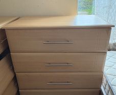 5 Drawer Chest of Drawers - Oak Finish