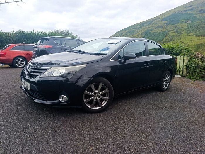 Toyota Avensis 2012
