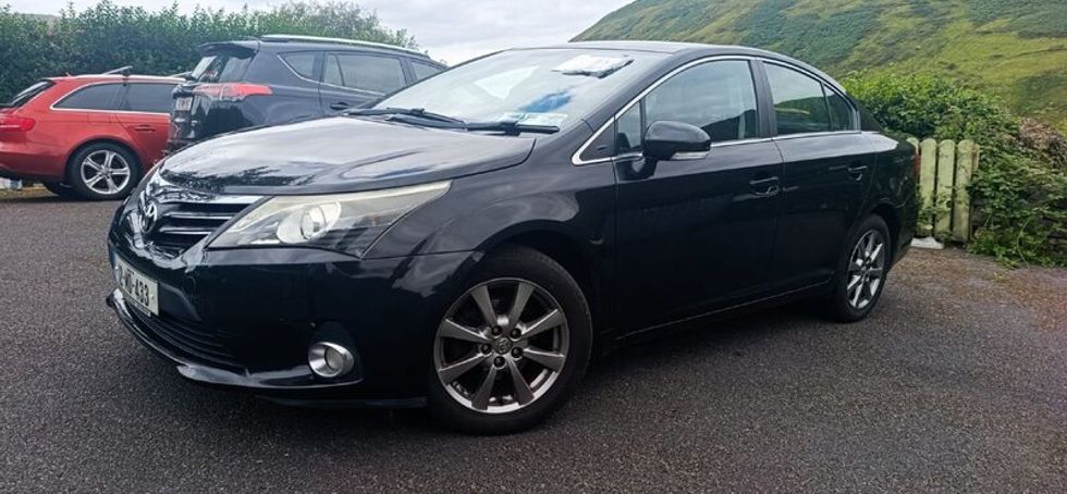 Toyota Avensis 2012