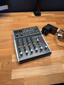 Behringer XENYX 802S - USB Mixer