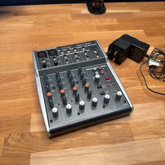 Behringer XENYX 802S - USB Mixer