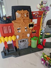 Imaginext Dc Super Friends Crime Alley