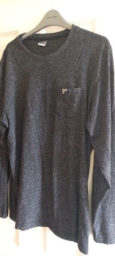 Mens long sleeve t-shirt
