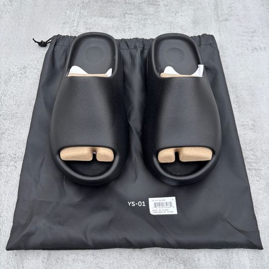 Black Yeezy Sliders