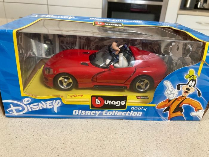 Disney Goofy Dodge Viper 1/24 Burago