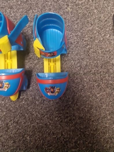 skates