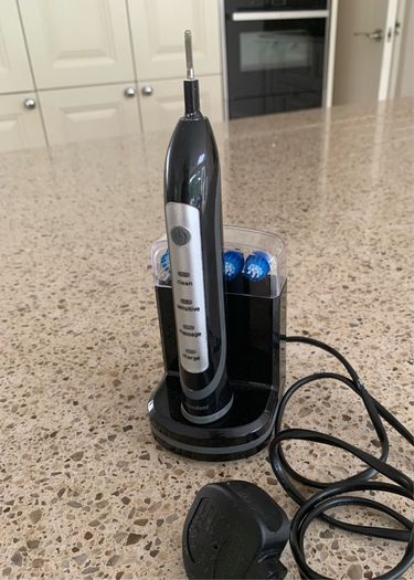 Electric toothbrush