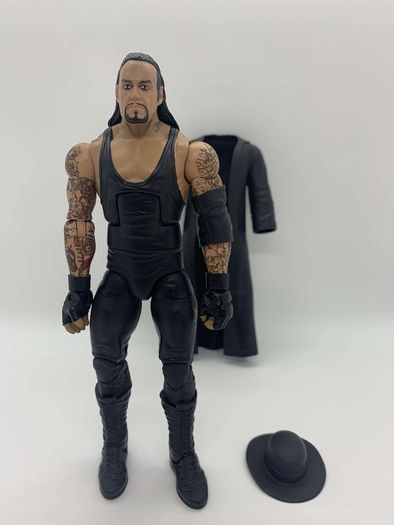 wwe elite series 1 The Undertaker action figure