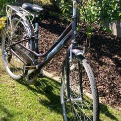 Ladies Raleigh Hybrid Bike