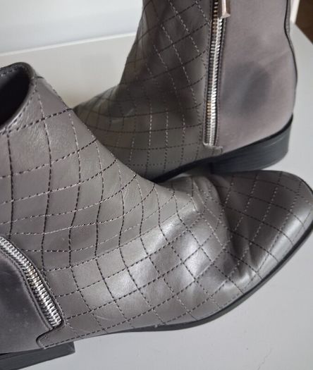 JustFab - Camille Geometric Quilt Chrome Zipped Ankle Boots