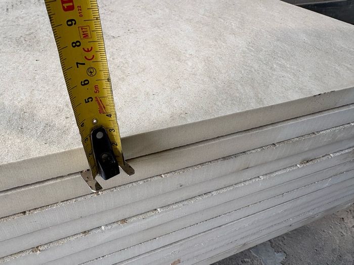 Stone paving slabs