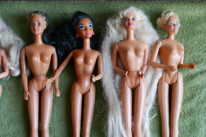 Vintage Barbie Collection, over 40 pieces (1966,1993,1994,1995,1999)